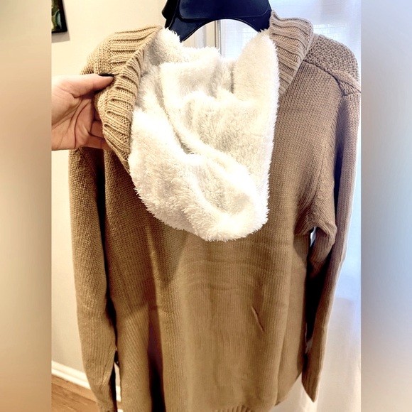 🍁Brand New Never Worn Cardigan! ~ Size Small - Picture 8 of 12